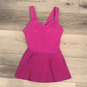 NEW LuluLemon Sport Peplum Top